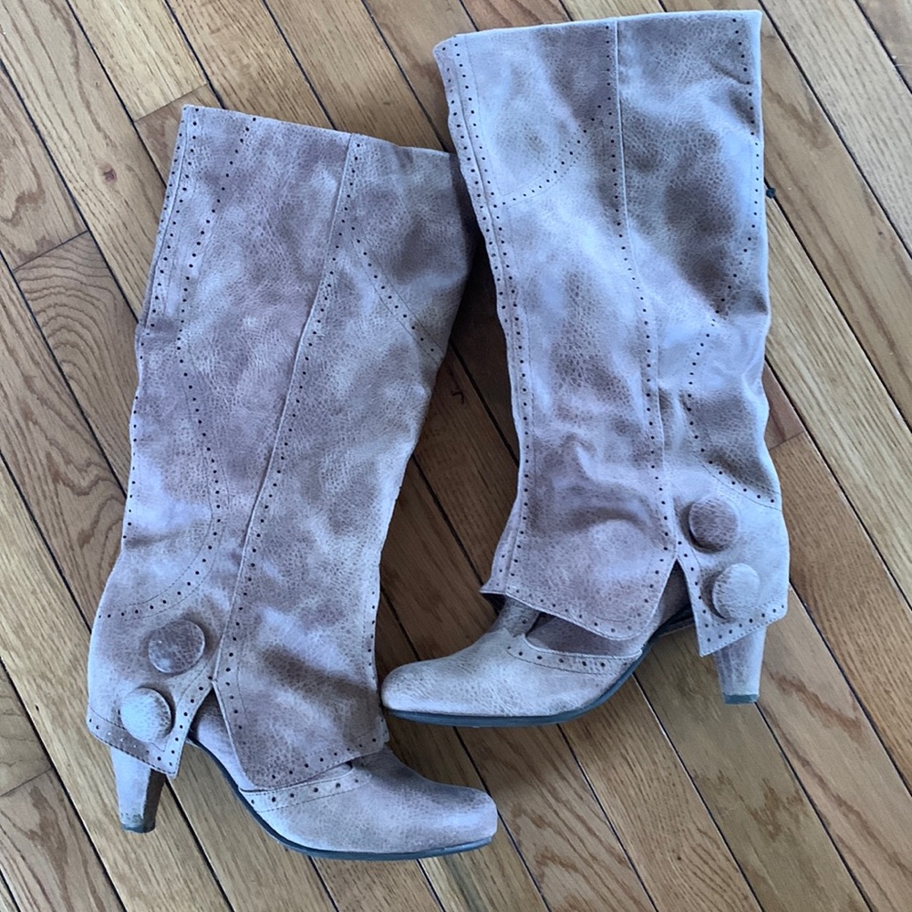 Not Rated boots